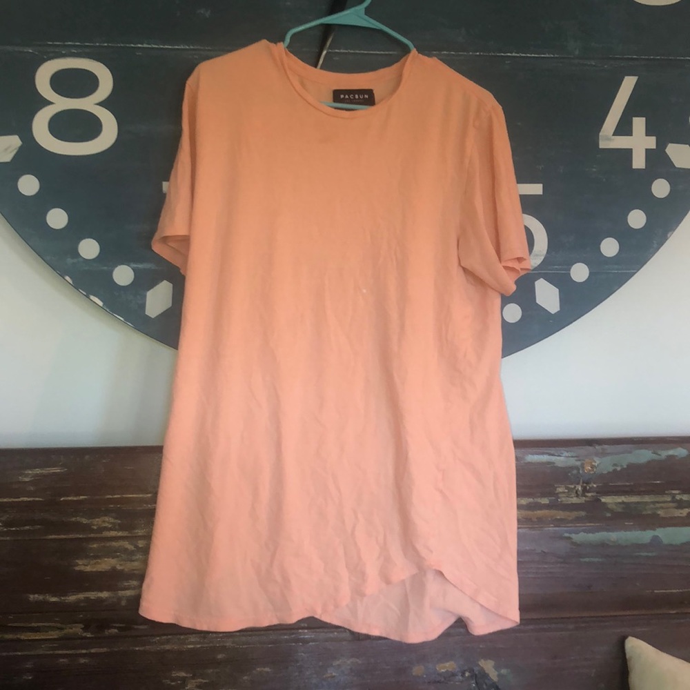 Peach PacSun t-shirt
